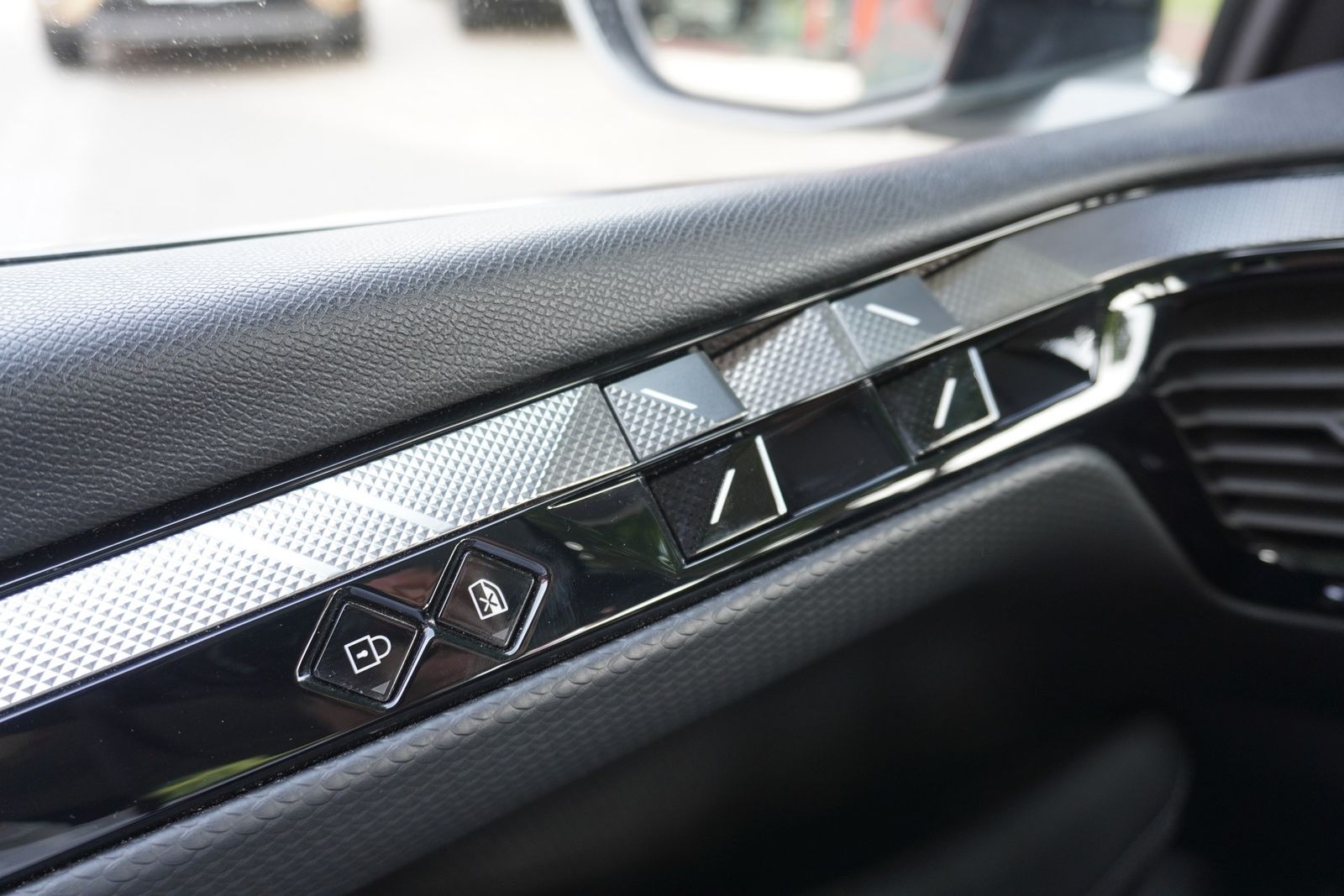 DS Automobiles DS4 PureTech130 Aut. LED ACC Navi 360°