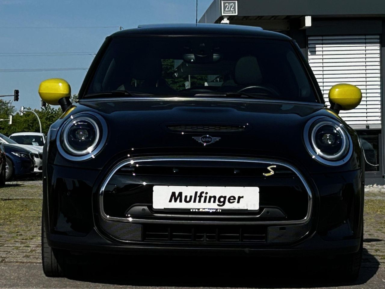 MINI Cooper SE Classic - Samsaru's Car Outlet