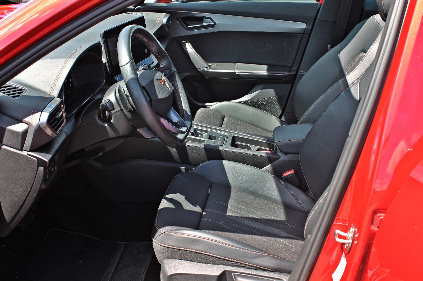 Cupra Formentor eHybrid (Pano,AHK,ACC,RFK,eKLAPPE,...)