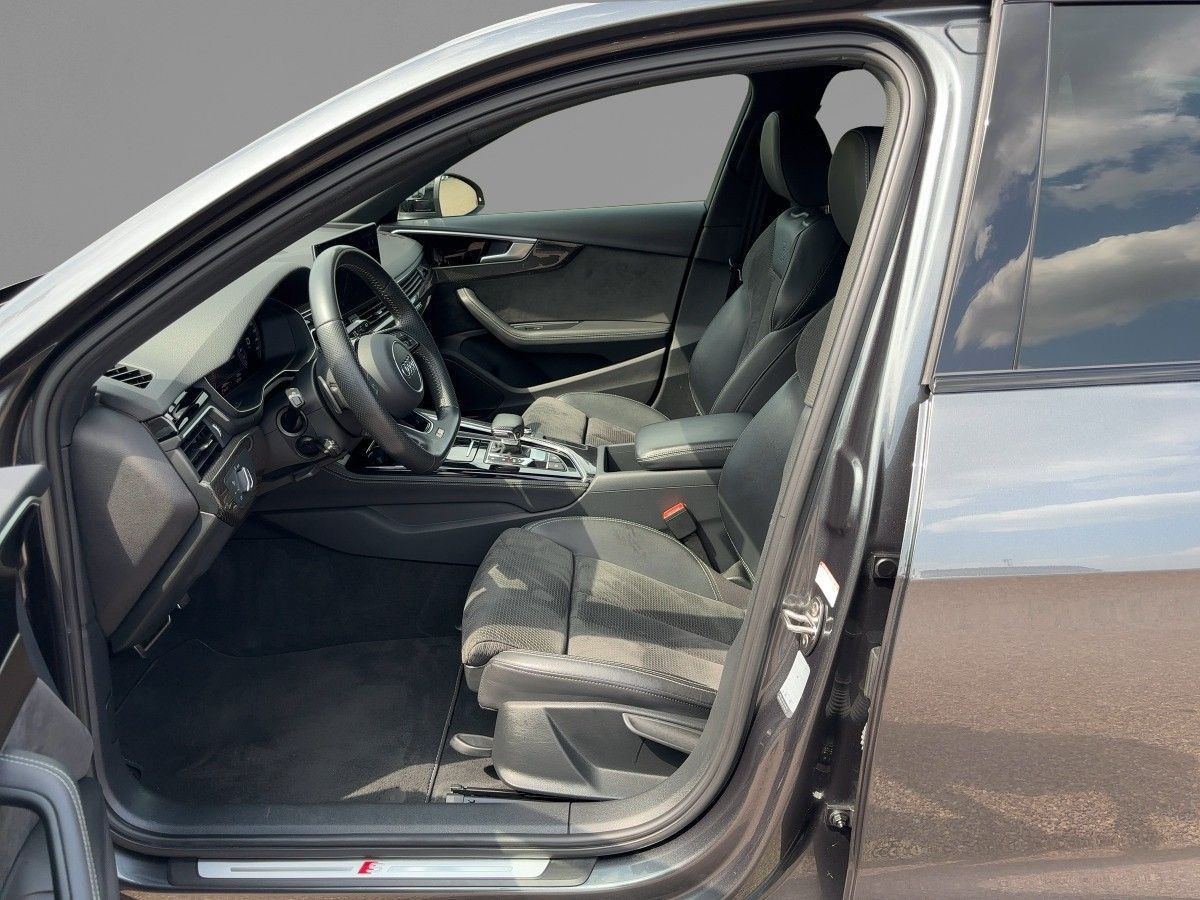 Audi A4 Avant 45 TFSI Q. S line edition - Samsaru's Car Outlet