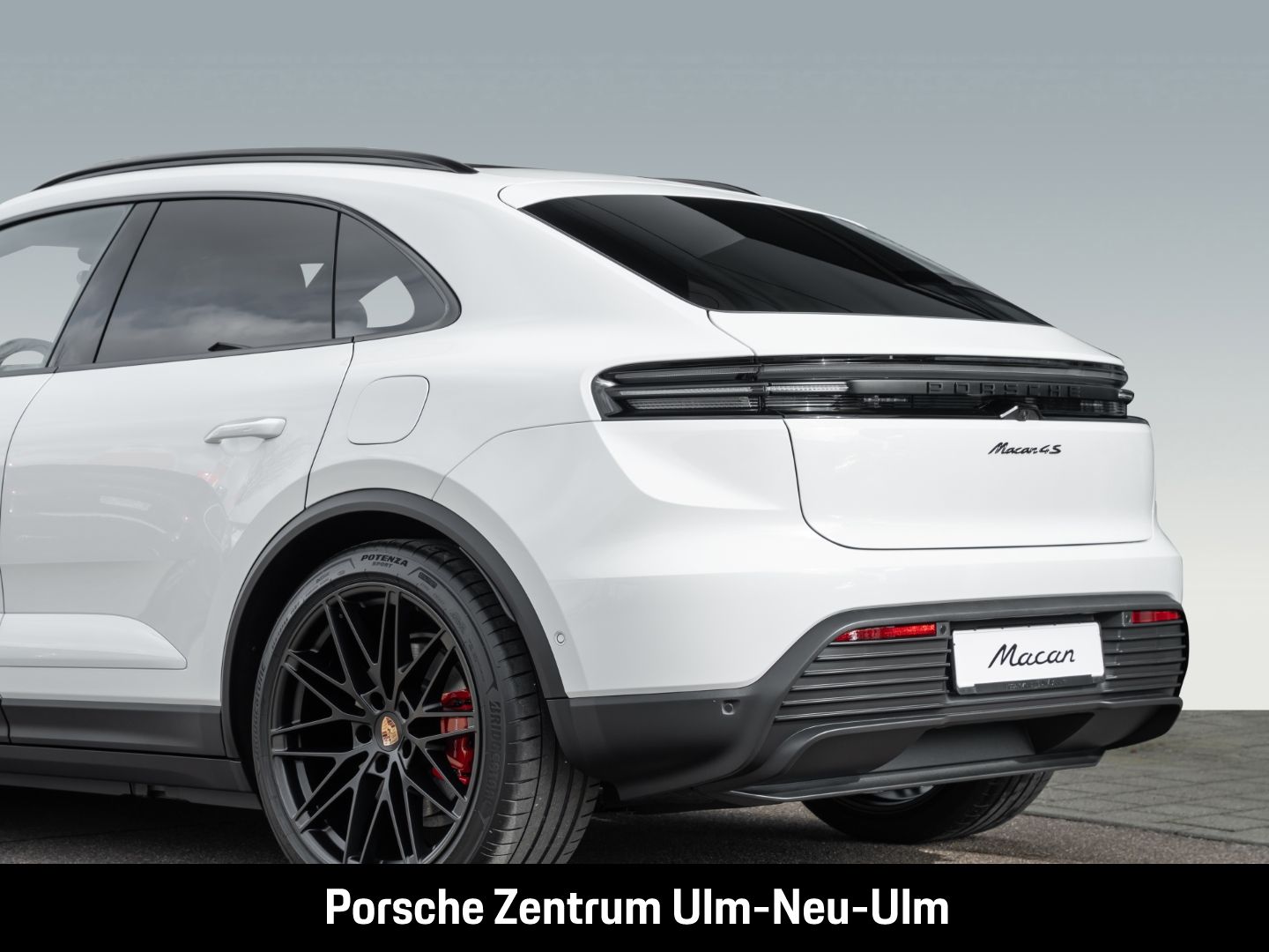 Porsche Macan 4S BOSE InnoDrive Panoramadach LED-Matrix