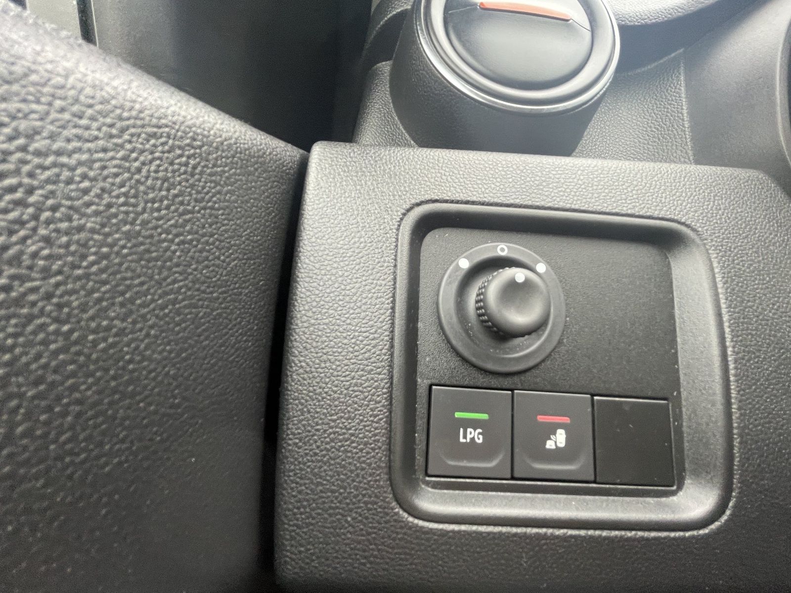Dacia Duster Extreme Tce 100 eco-G - Samsaru's Car Outlet