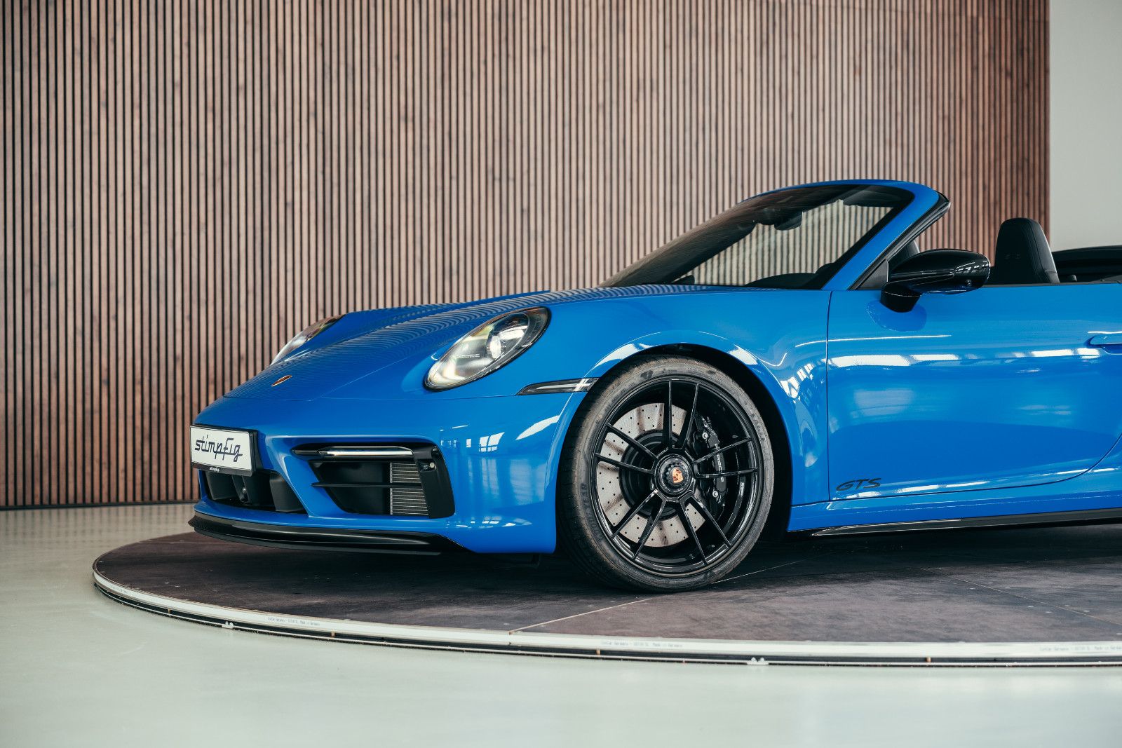 Porsche 992 Carrera 4 GTS Cabriolet, Sharkblue, MwSt awb