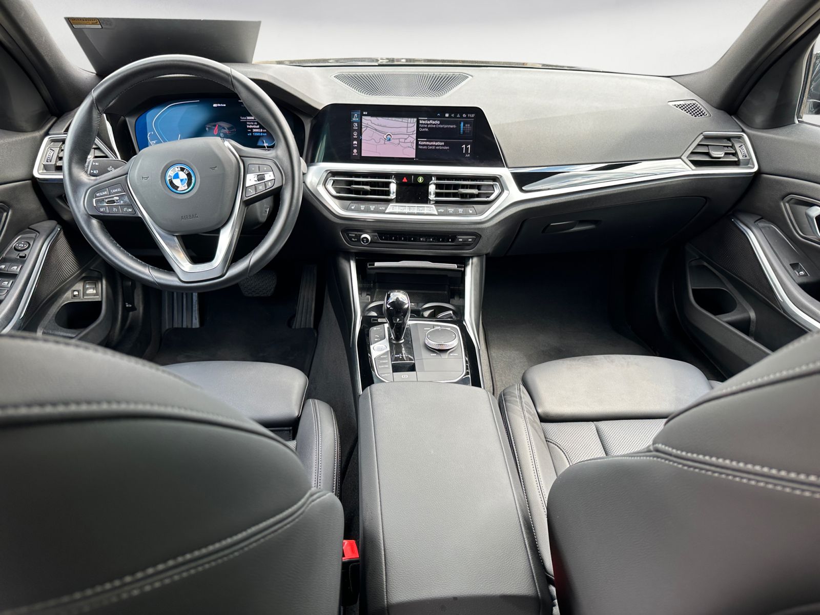 BMW 320e Touring Sport Line - Samsaru's Car Outlet