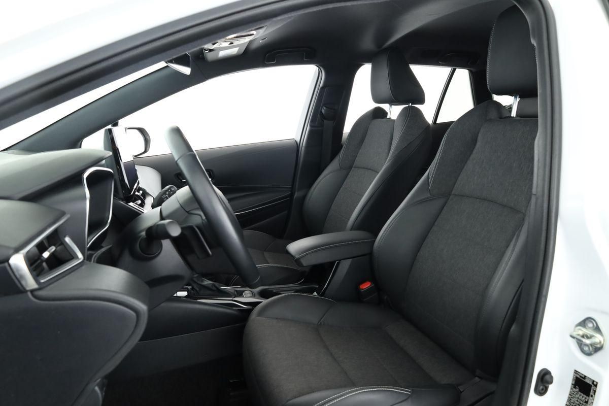Toyota Corolla Touring Sports 2.0 CVT Team D Navi Kam