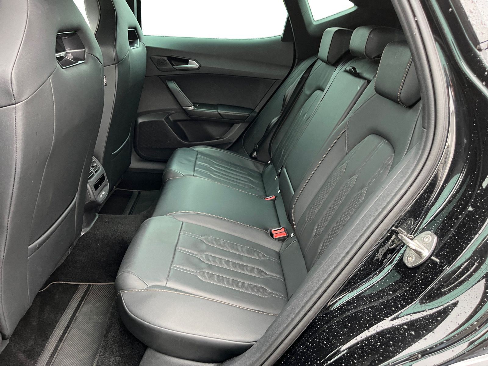 Cupra Formentor 1.4 e-HYBRID DSG VZ LED AHK Pano Navi