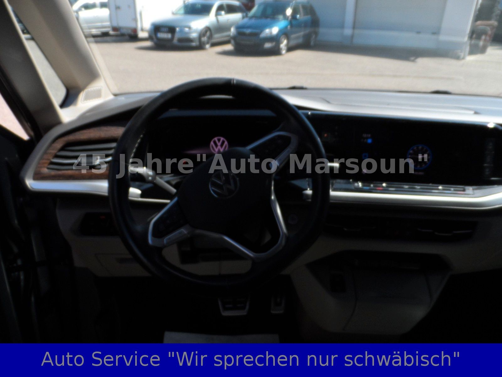 Volkswagen T7 Multivan Style - Samsaru's Car Outlet