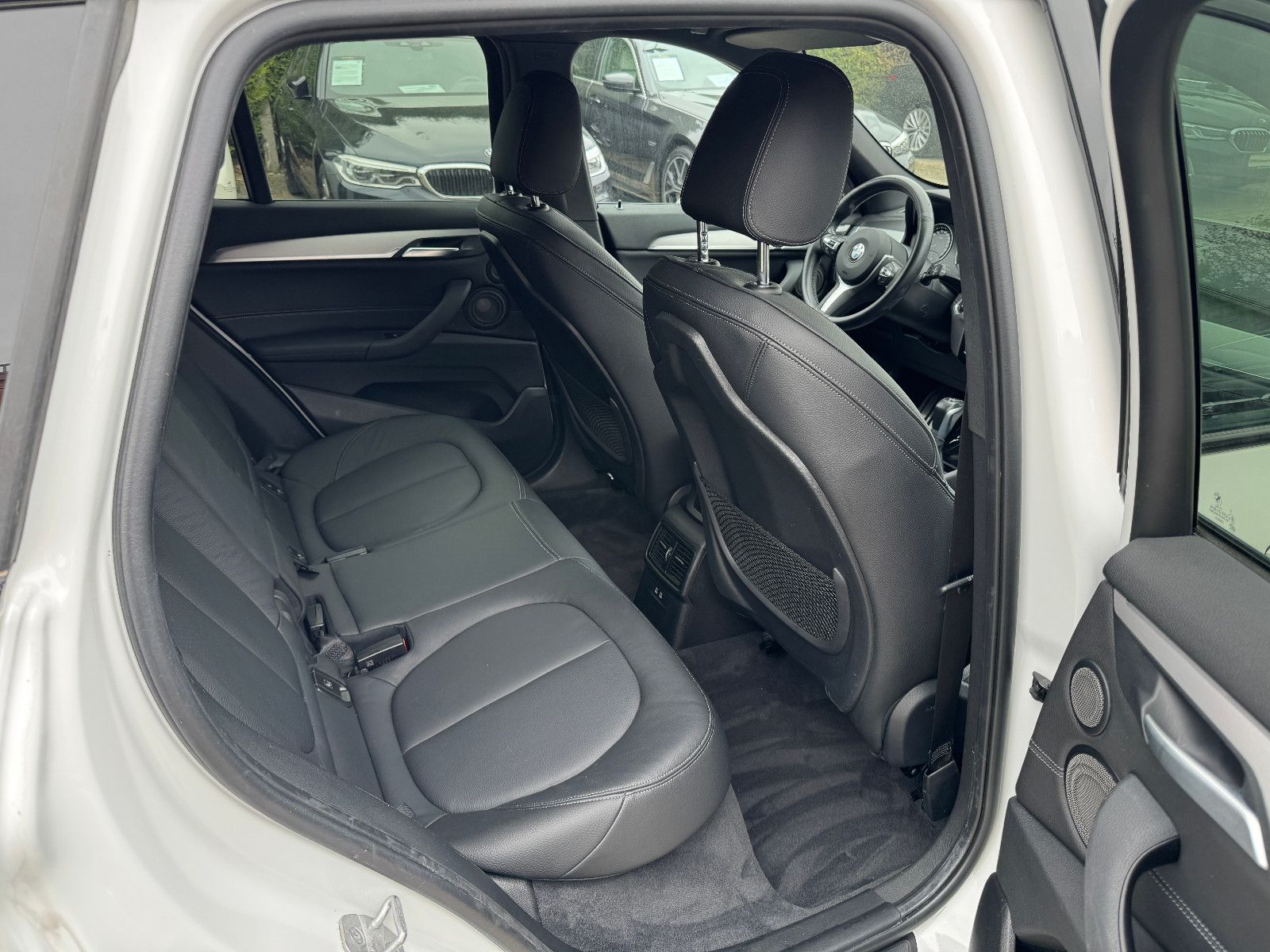 BMW X1 xDrive 25 e M Sport - Samsaru's Car Outlet
