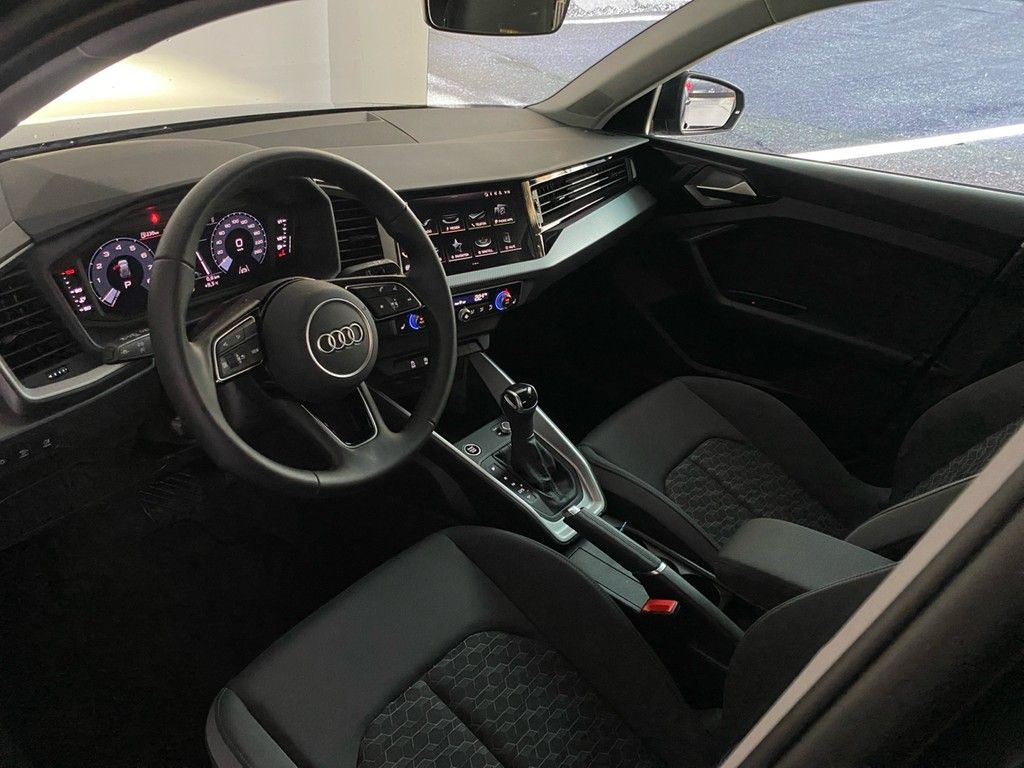 Audi A1 Sportback 30 TFSI advanced LED+CARPLAY+PRIVAC