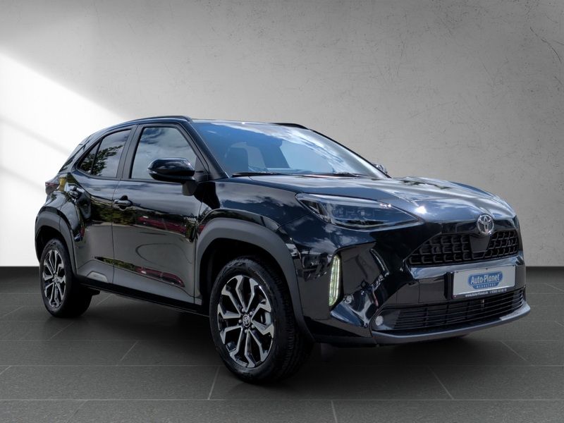 Toyota Yaris Cross 1.5 Hybrid Teamplayer *2xPDC*ACC*BLI