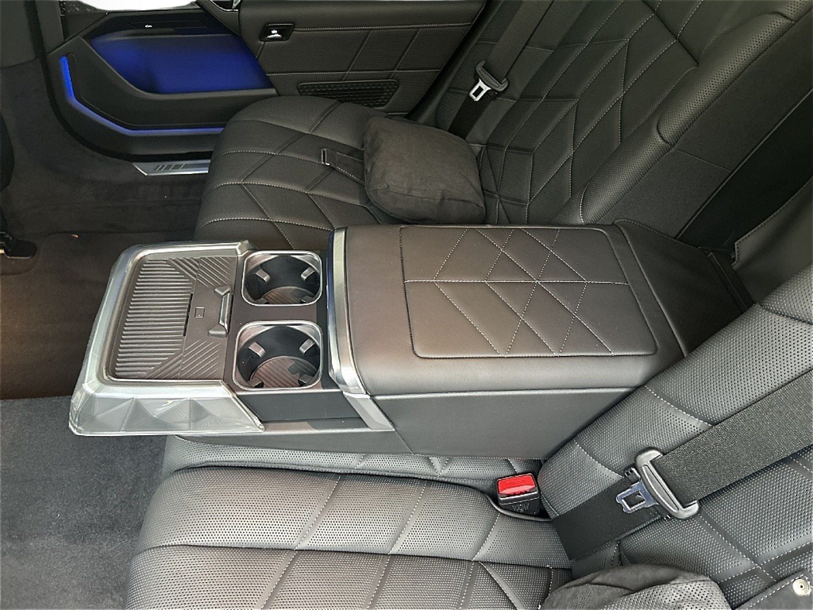 BMW 740d xDrive AHK 360° STANDHZ HEAD-UP MASSAGE RFK