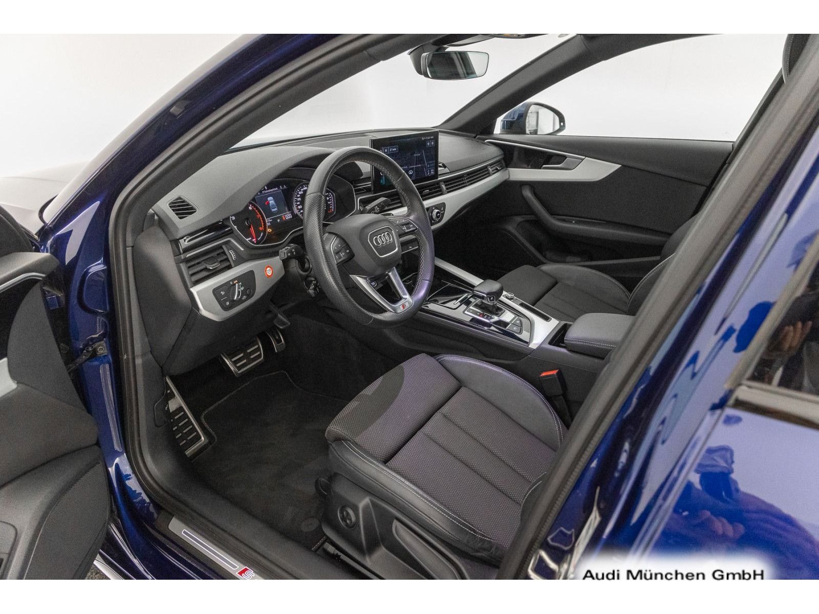 Audi A4 35 TFSI S tronic S line competition - Samsaru's Car Outlet