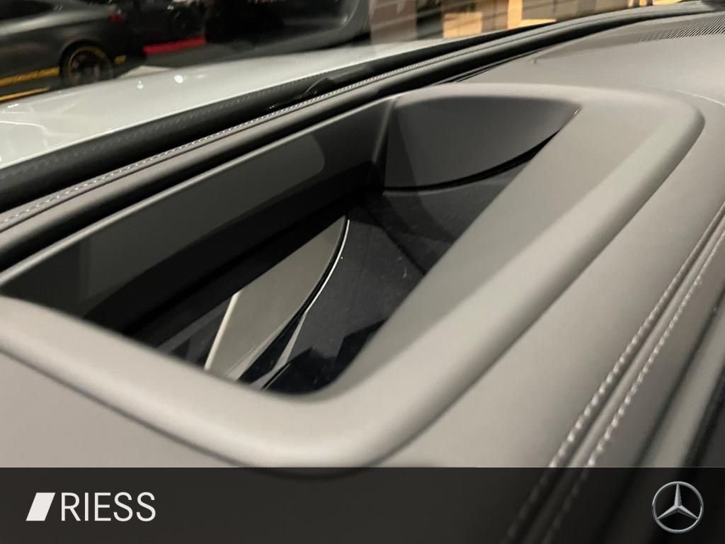 Mercedes-Benz GLC 300 d 4M AMG+PANO+AHK+STDHZG+DISTR+HUD+KEYL+