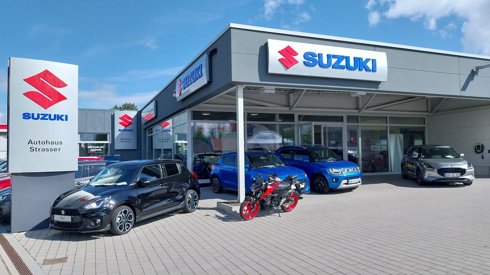 Suzuki Vitara 1.5 DUALJET Hybrid Comfort AGS Allgrip - Samsaru's Car Outlet