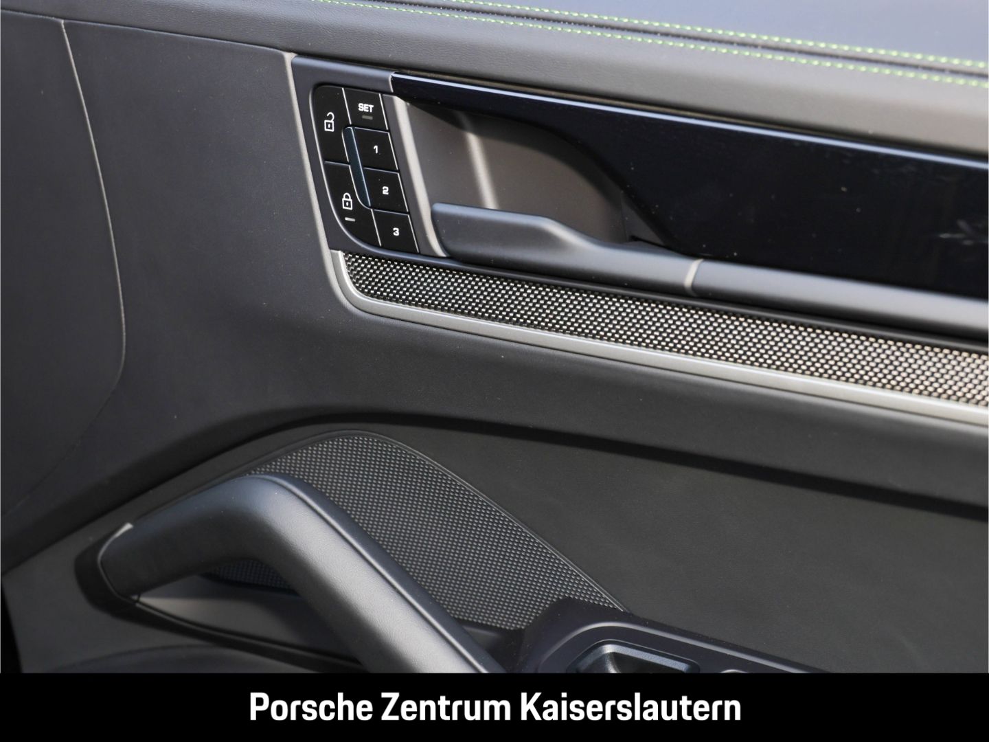 Porsche Cayenne E-Hybrid Coupe InnoDrive Head-Up BOSE