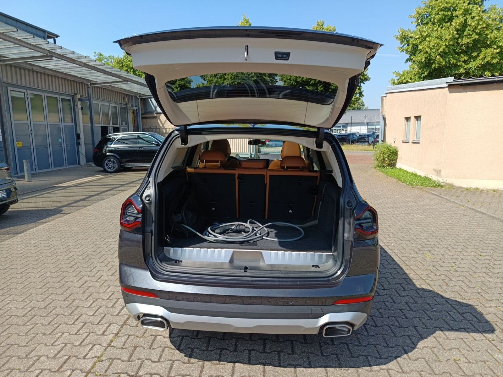 BMW X3 xDrive30e LC PRO - Samsaru's Car Outlet