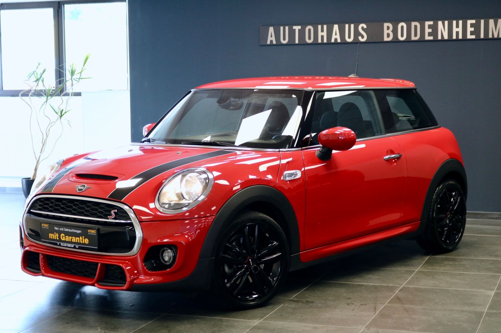 MINI John Cooper S Works - Samsaru's Car Outlet