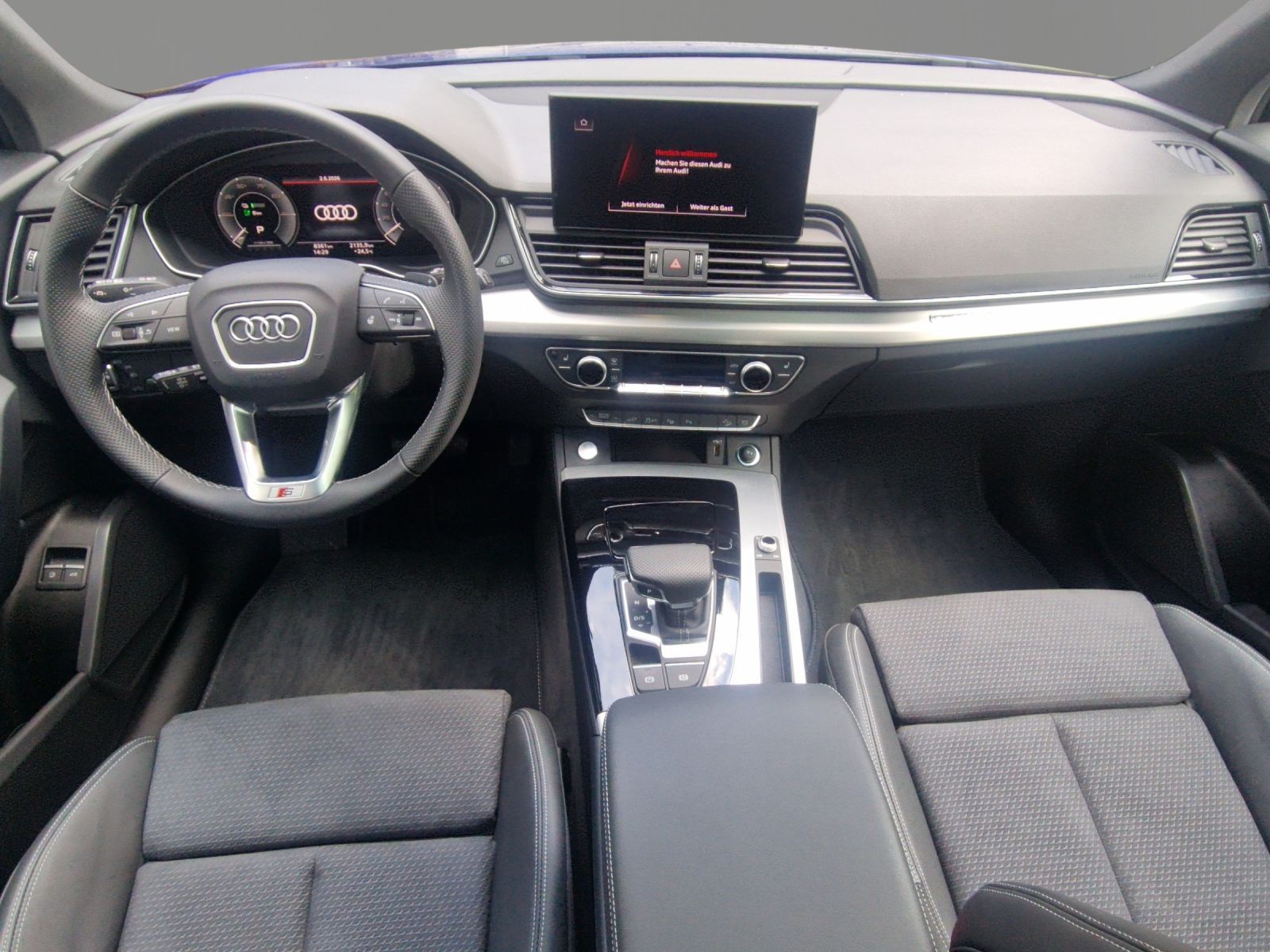 Audi Q5 S-Line Black 55 TFSI e qu 21 AHK PANO 5J.GAR.
