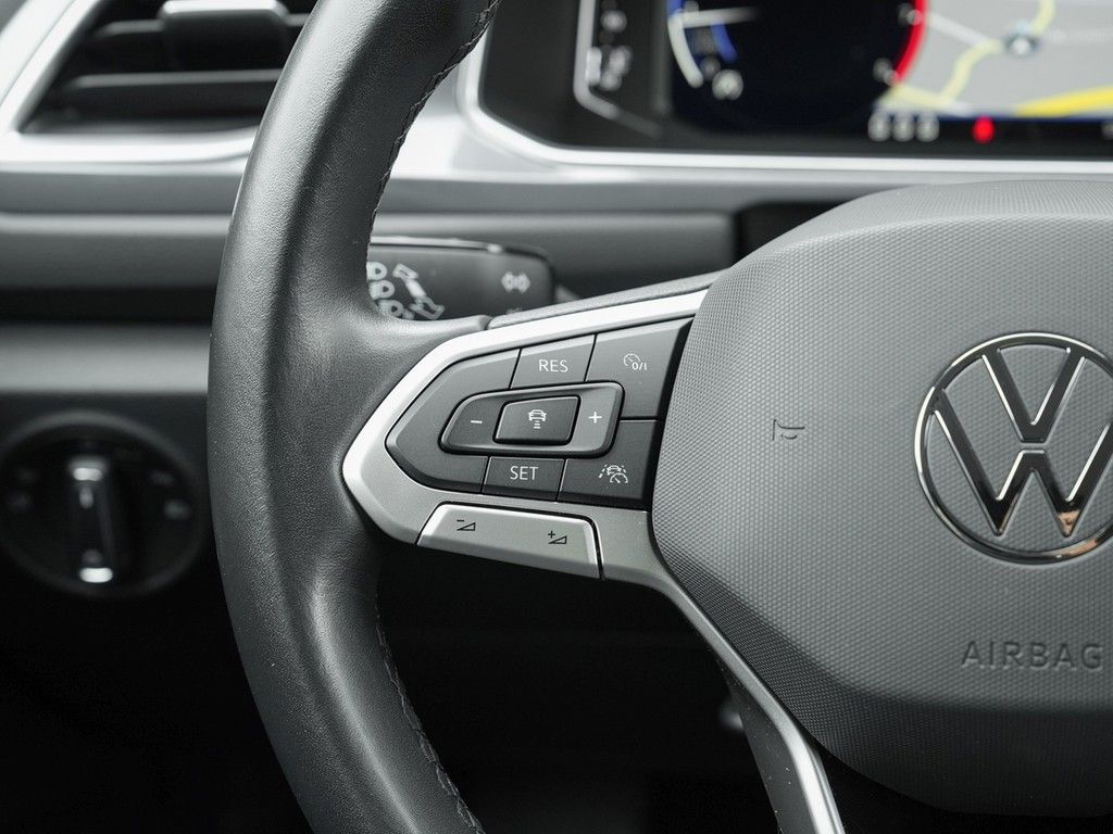 Volkswagen T-Roc 1.5 TSI Style - Samsaru's Car Outlet