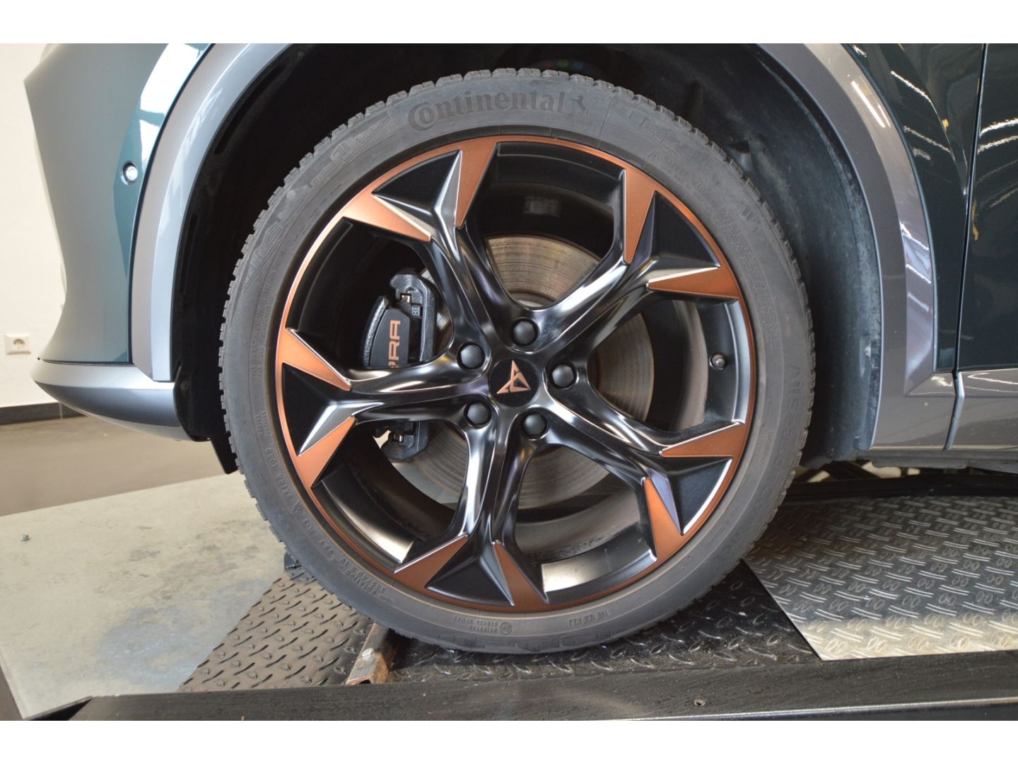 Cupra Formentor VZ e-HYBRID - Samsaru's Car Outlet