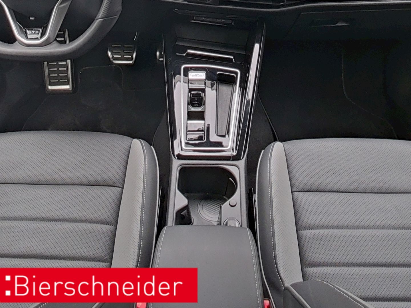 Volkswagen Golf 8 2.0 TDI DSG GTD Blackstyle PANO AHK HuD H
