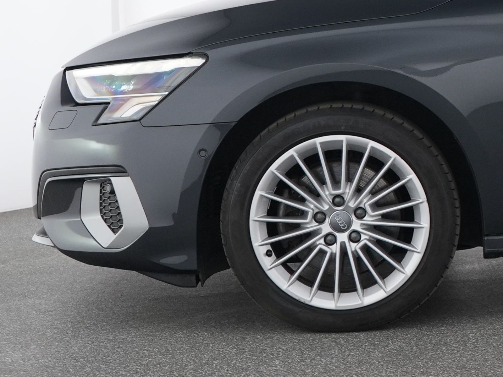 Audi A3 advanced - Samsaru's Car Outlet