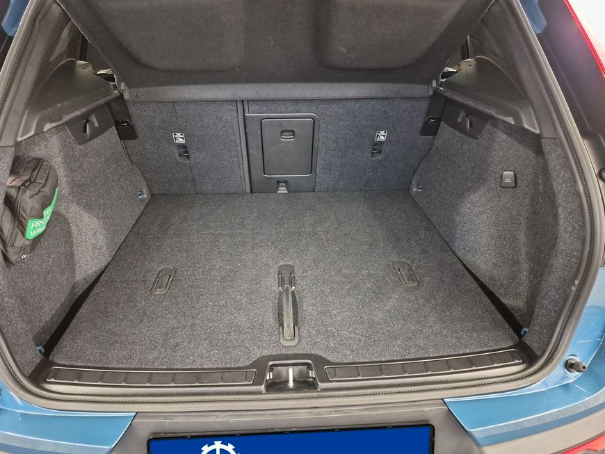 Volvo XC40 B3 Plus Dark - Samsaru's Car Outlet