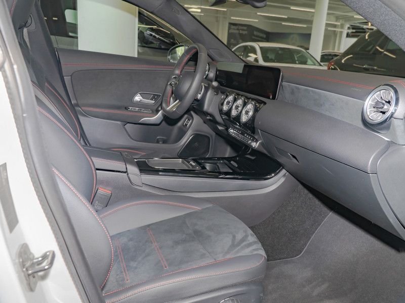 Mercedes-Benz CLA 250 4M Coupé AMG - Samsaru's Car Outlet