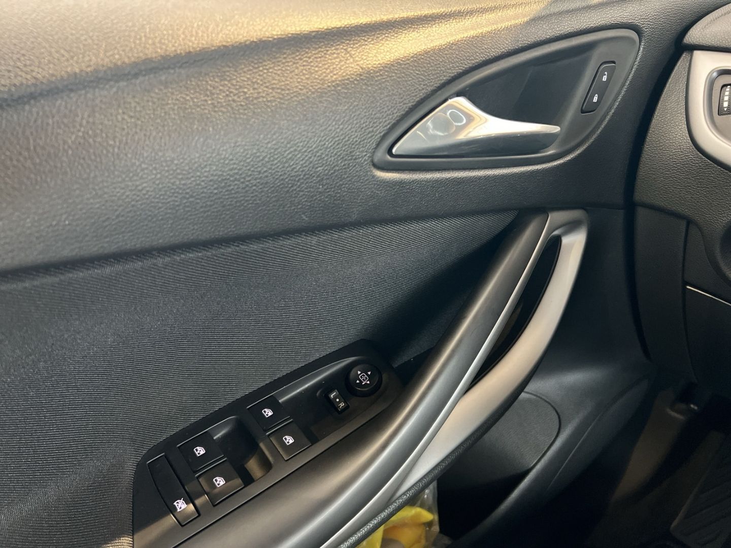 Opel Astra ST Business Edition 1.5CDTi - Samsaru's Car Outlet