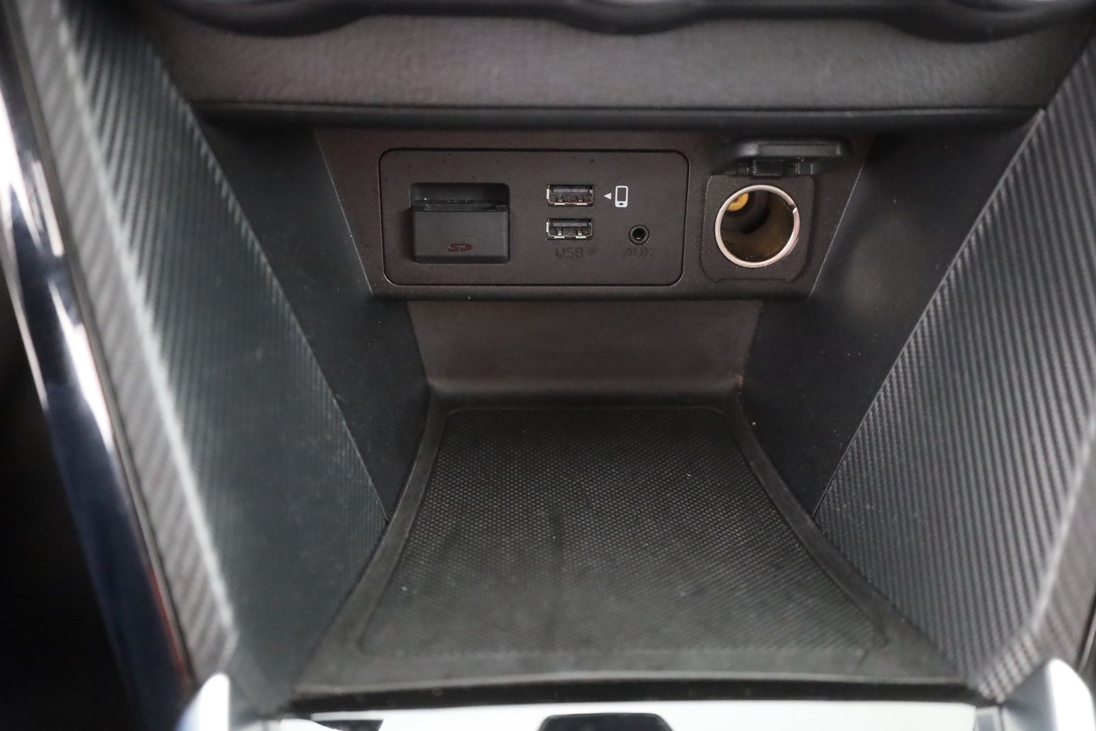 Mazda 2 1.5 SKYACTIV-G 90 Aut. - Samsaru's Car Outlet