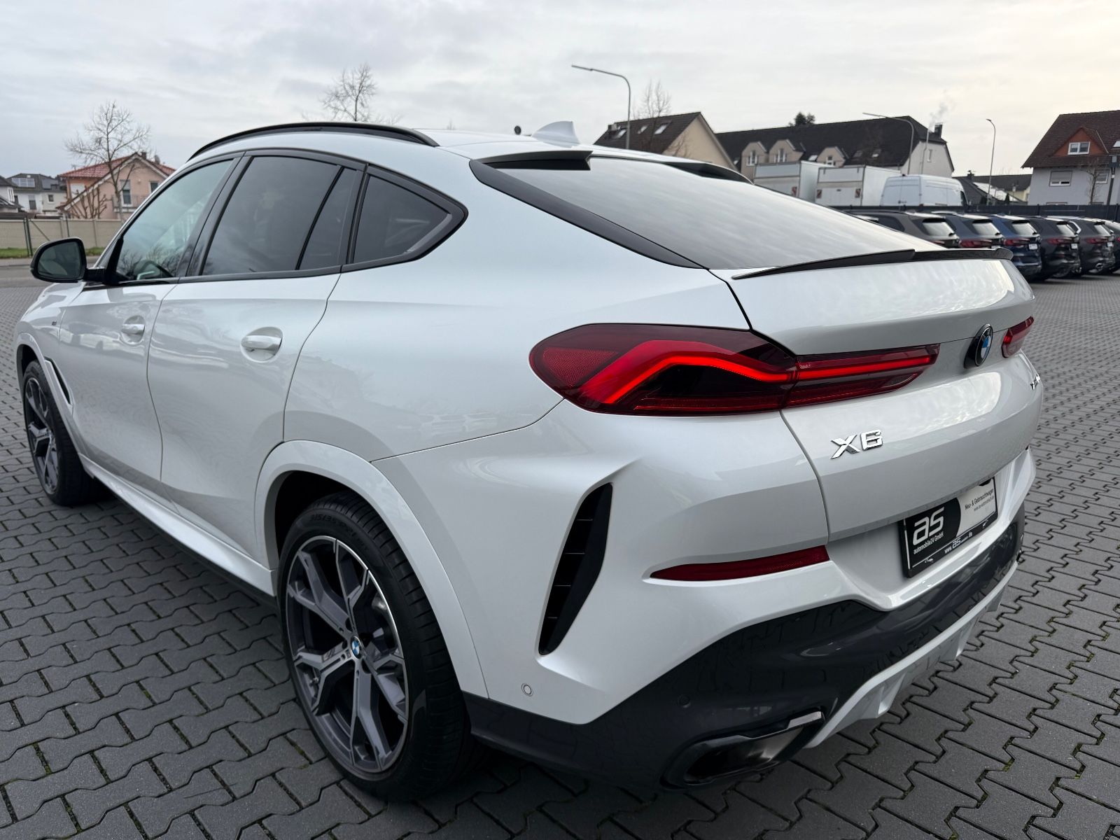 BMW X6*40xd*MSPORT/INDIVIDUAL*360°ACC*HUD*LASER*AHK*