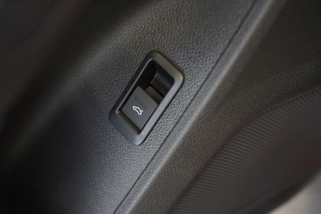 Audi Q3 40 TDI q. Sportback S line - Samsaru's Car Outlet