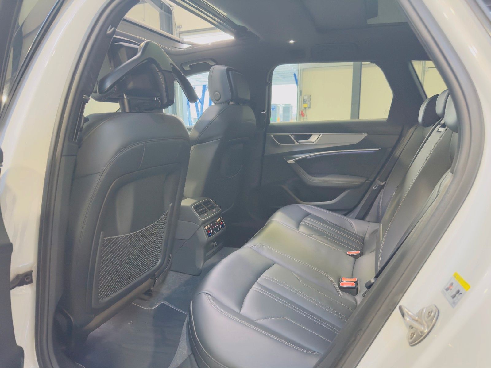 Audi A6 Avant 55 TFSi e Quattro - Samsaru's Car Outlet
