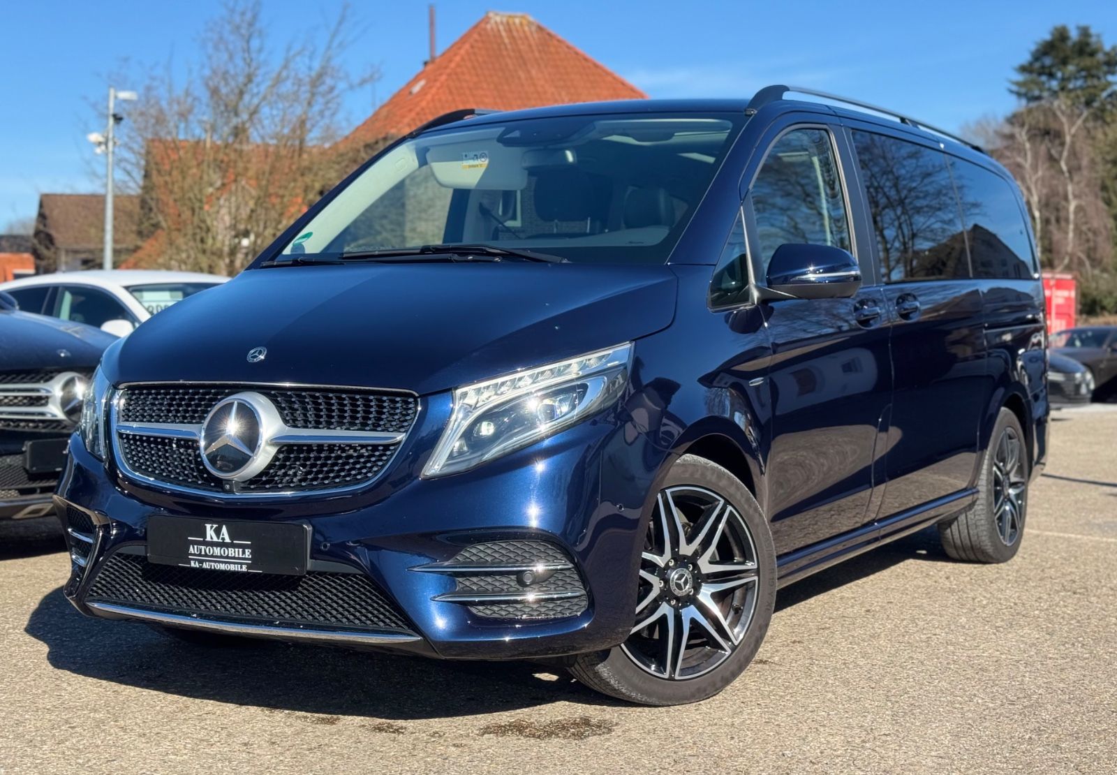 Mercedes-Benz V 300 d Exclusive - Samsaru's Car Outlet