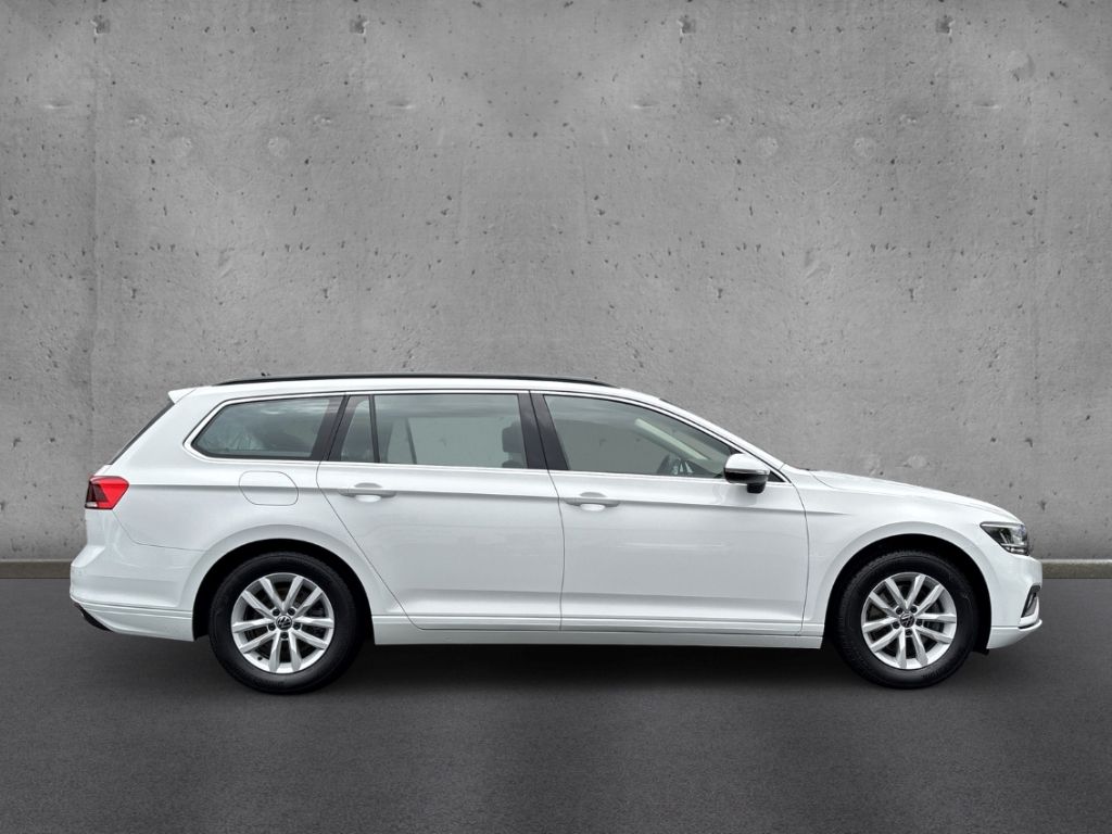 Volkswagen Passat Variant TDI DSG Business - Samsaru's Car Outlet