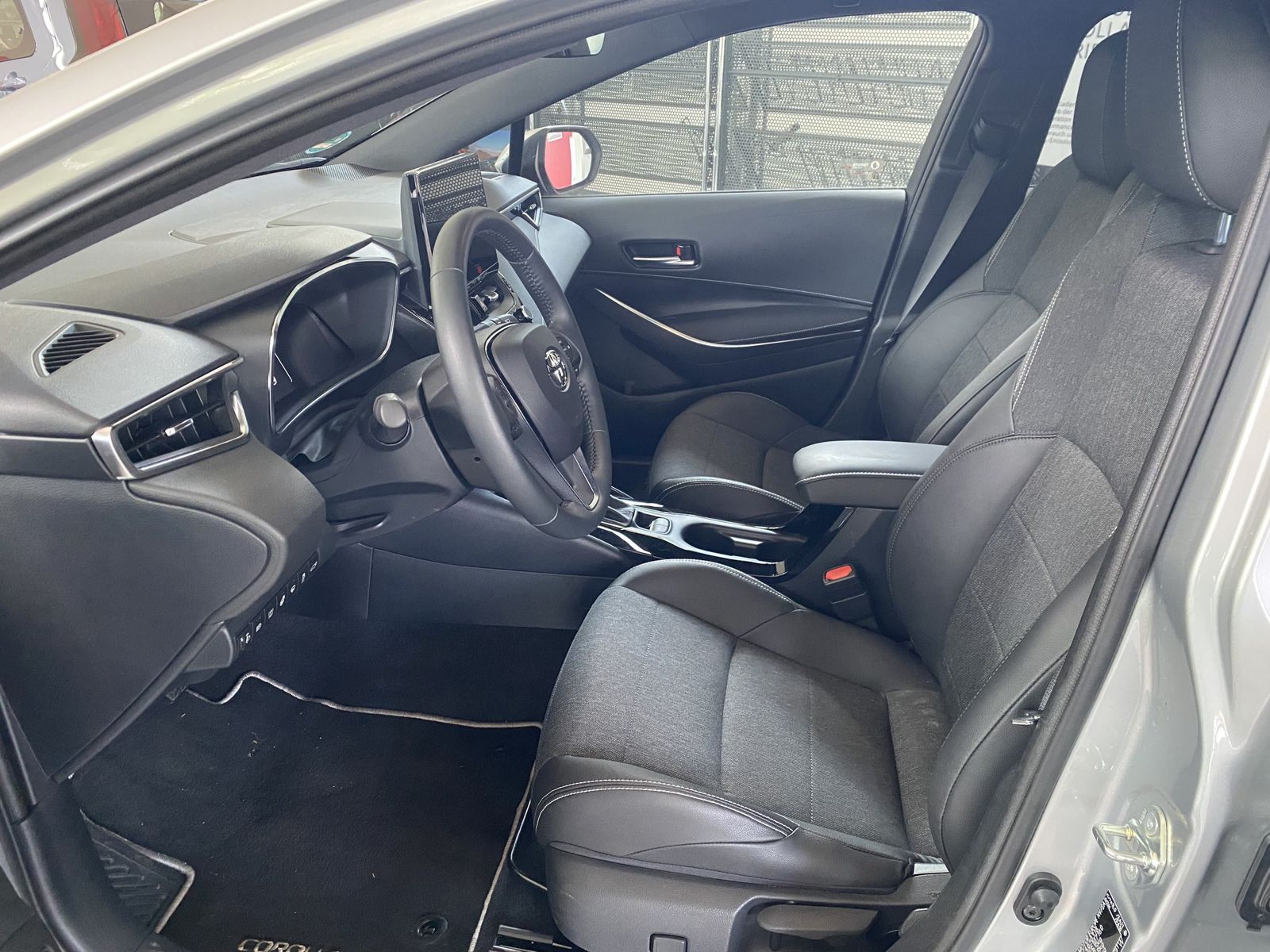 Toyota Corolla 1.8 Hybrid Touring Sports Team D