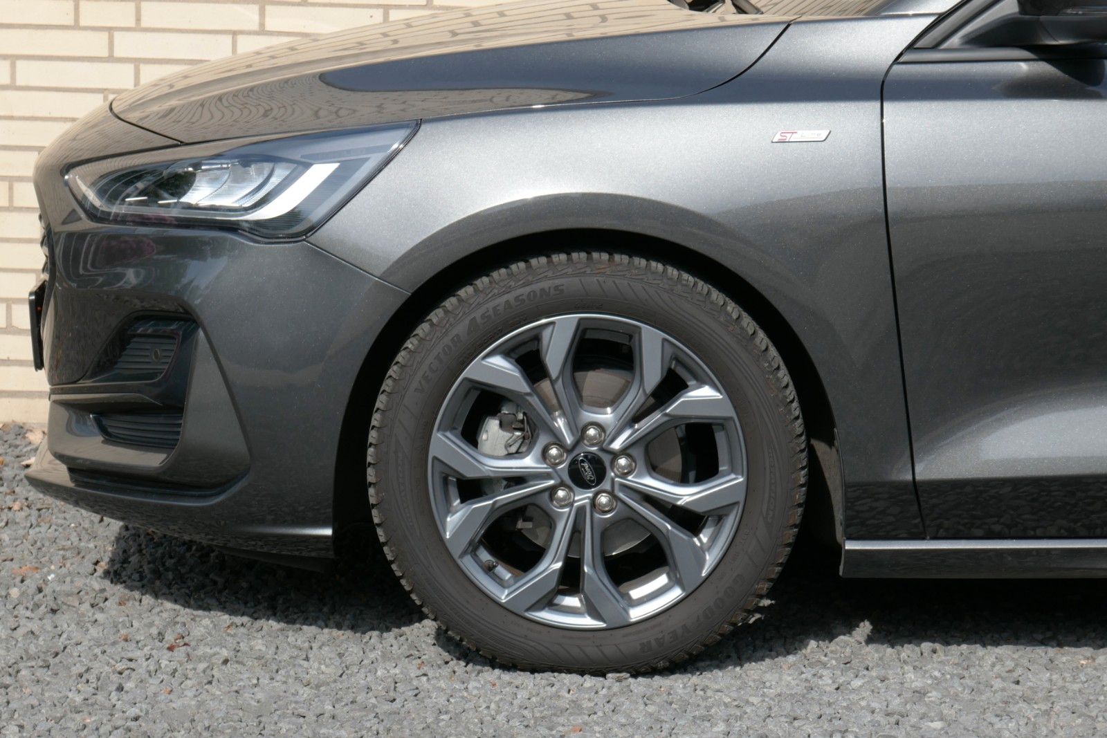Ford Focus ST-LINE Kamera ACC+Spur+Schild Shz+Lhz M&S