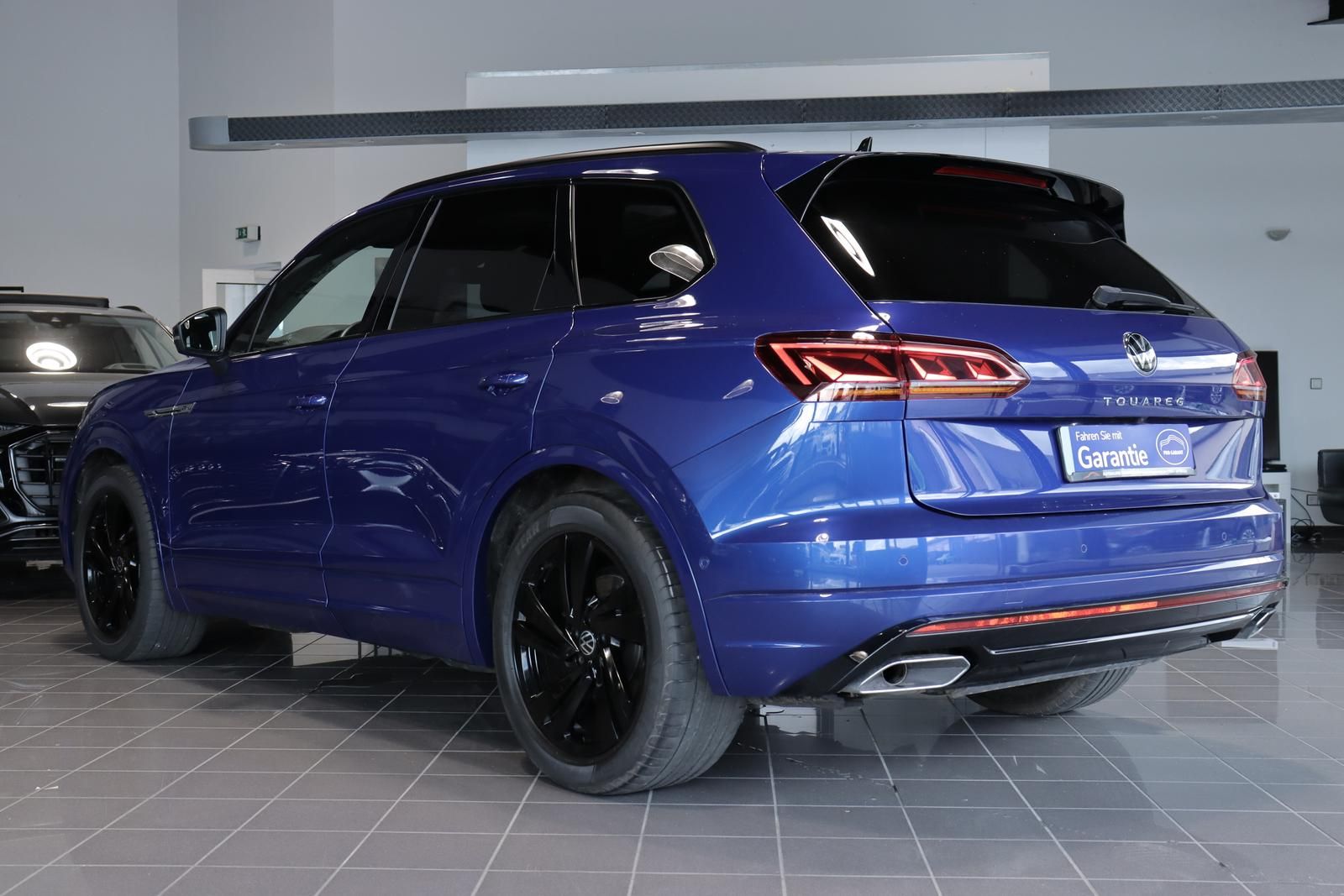 Volkswagen Touareg 3.0 TDI 4M R-LINE BLACK - Samsaru's Car Outlet