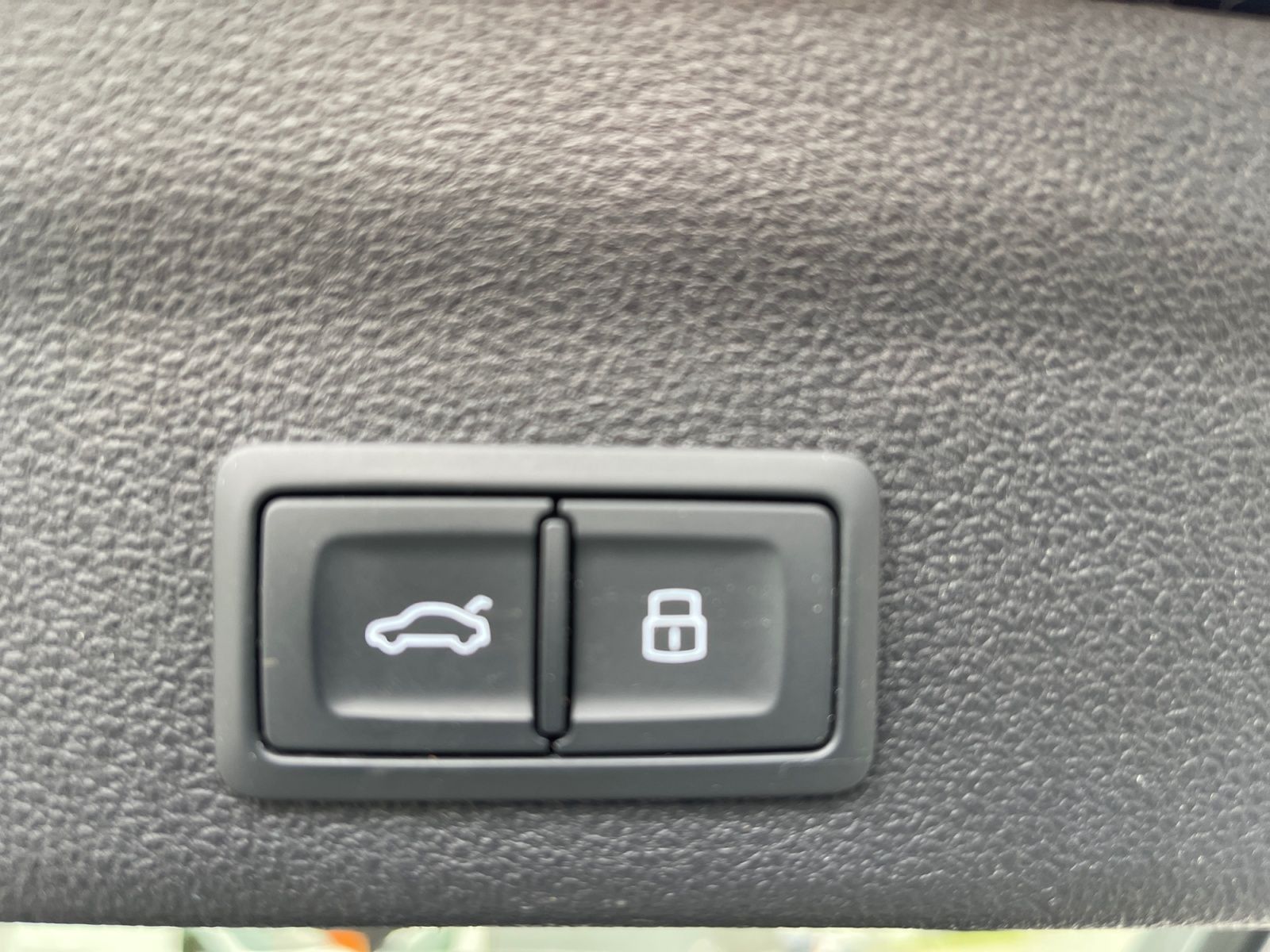Audi A6 Avant 55 TFSI QU S-LINE 5JG+NAVI+AHK+HuD+B&O