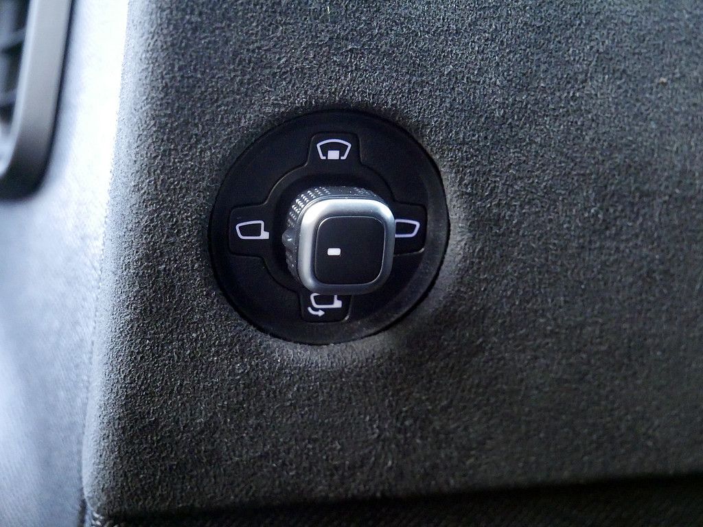 DS Automobiles DS 4 E-TENSE 225 Performance Line + ACC HUD 360°