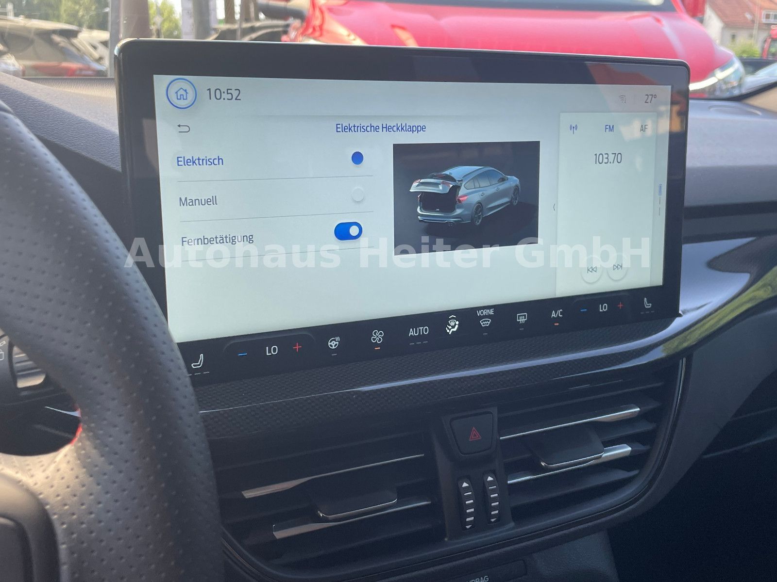 Ford Focus 1.5 EB Aut.ST-Line X / ACC+Matrix+e.Klappe