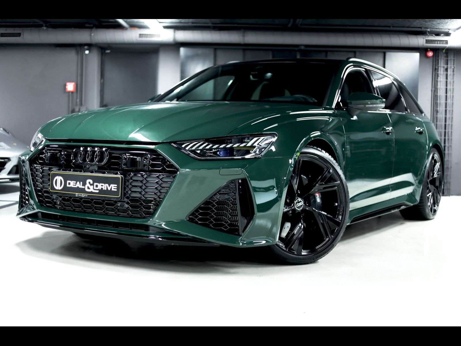 Audi RS6 AVANT PERFORMANCE°INDIVIDUAL GOODWOOD GREEN