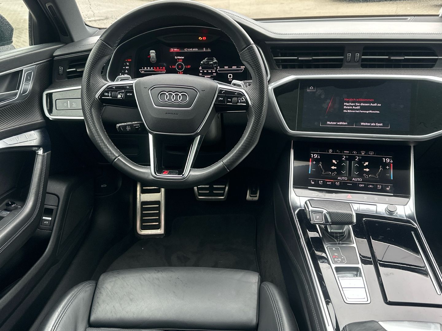 Audi RS6 Avant 4.0 TFSI quattro AHK SH Matrix Pano