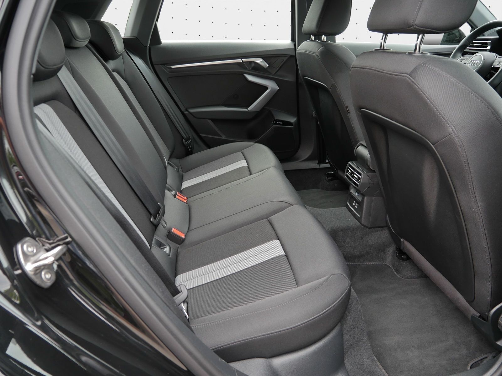 Audi A3 Sportback 35 TDI - Samsaru's Car Outlet