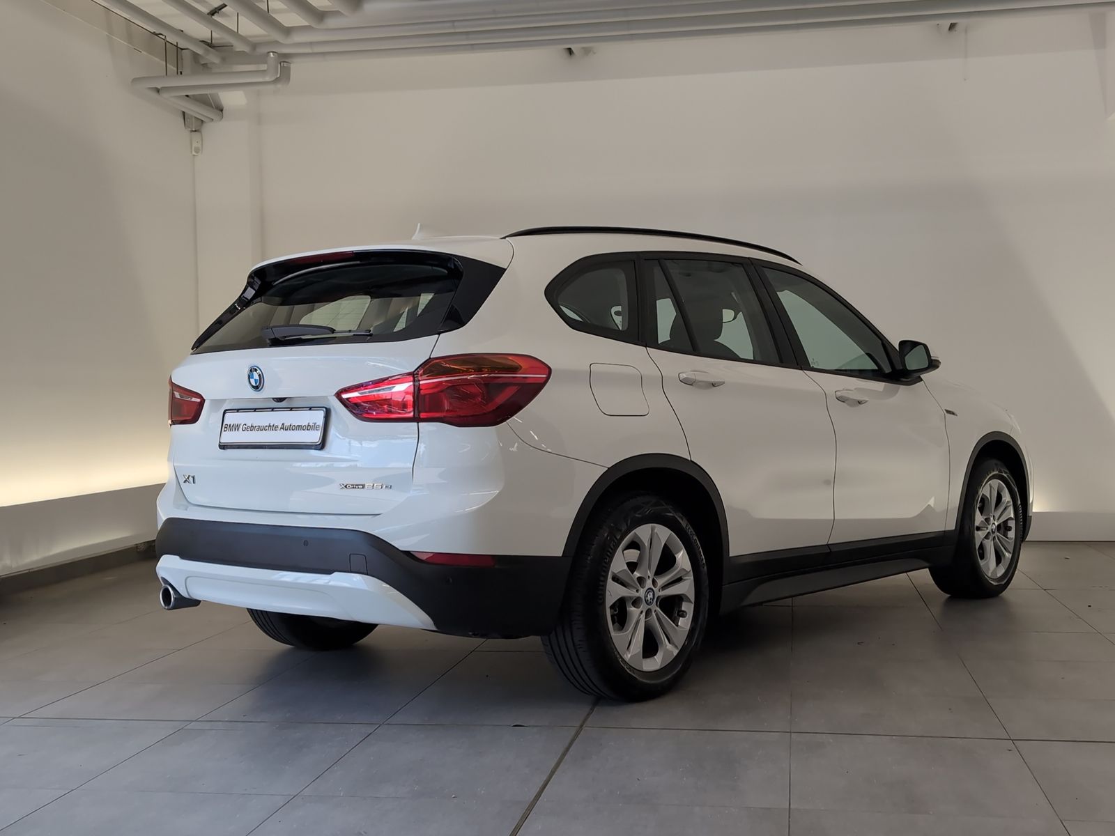 BMW X1 xDrive25e - Samsaru's Car Outlet