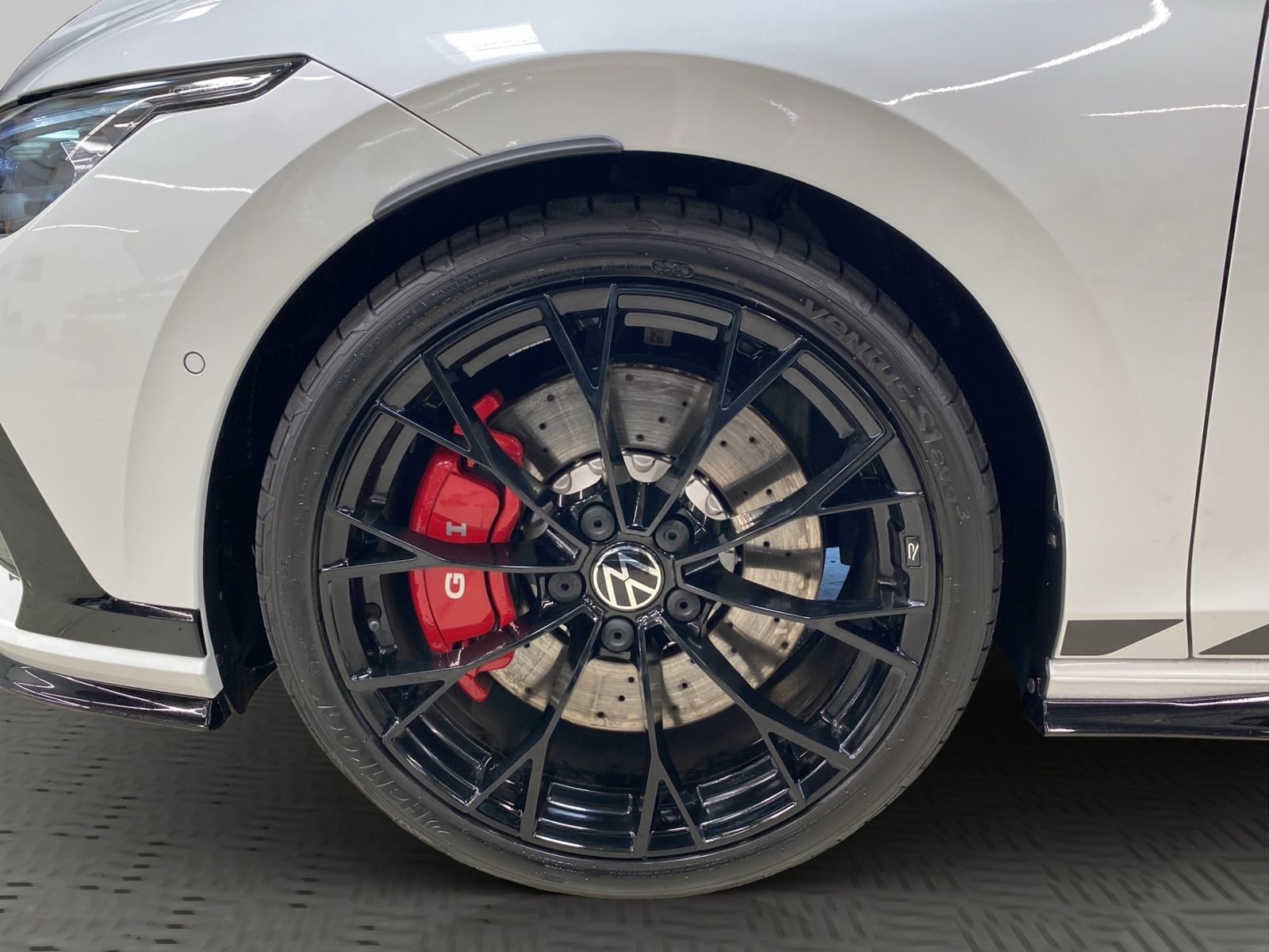 Volkswagen Golf VIII GTI Clubsport 2.0 TSI DSG / Navi LED
