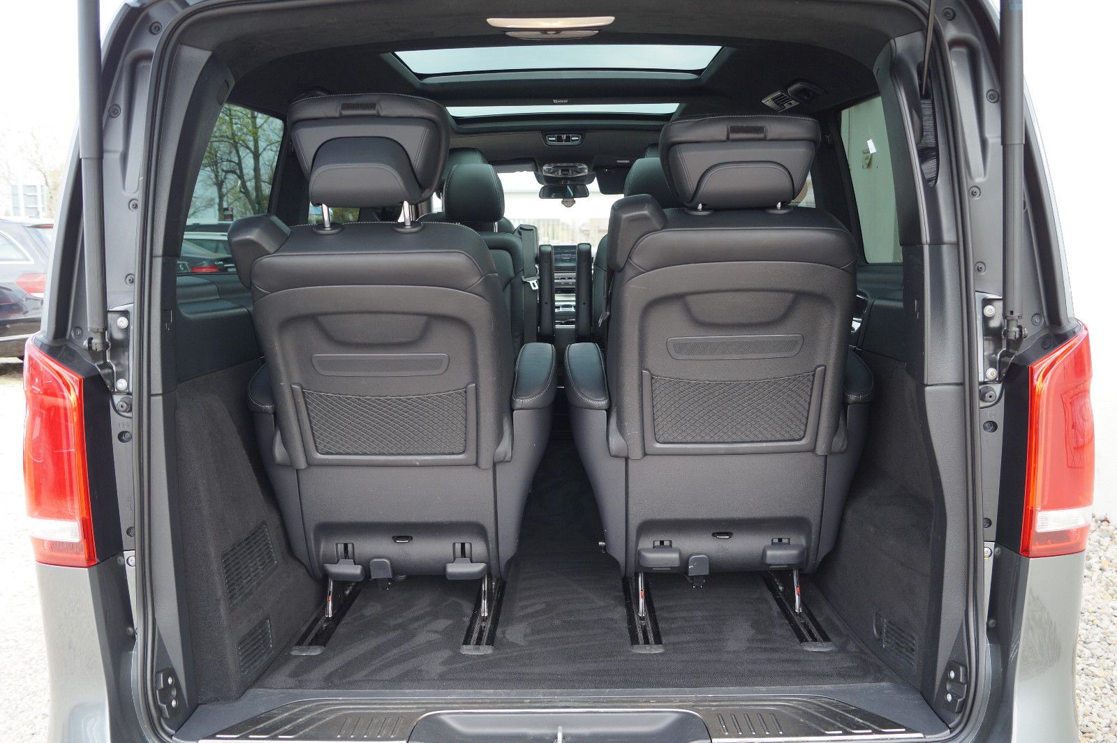 Mercedes-Benz V 300 D EXCLUSIVE EDITION - Samsaru's Car Outlet