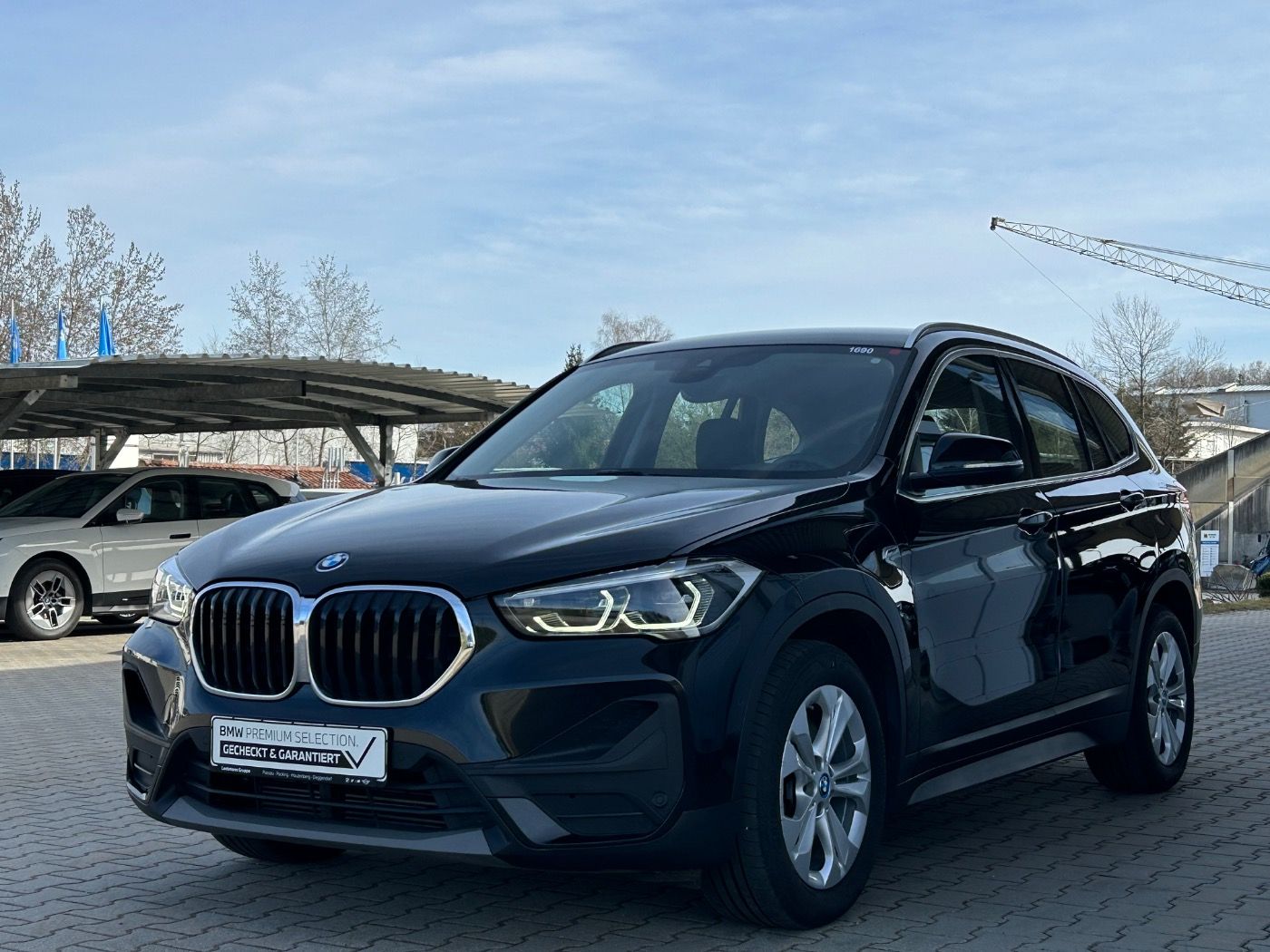BMW X1 xDrive25e Adv. - Samsaru's Car Outlet