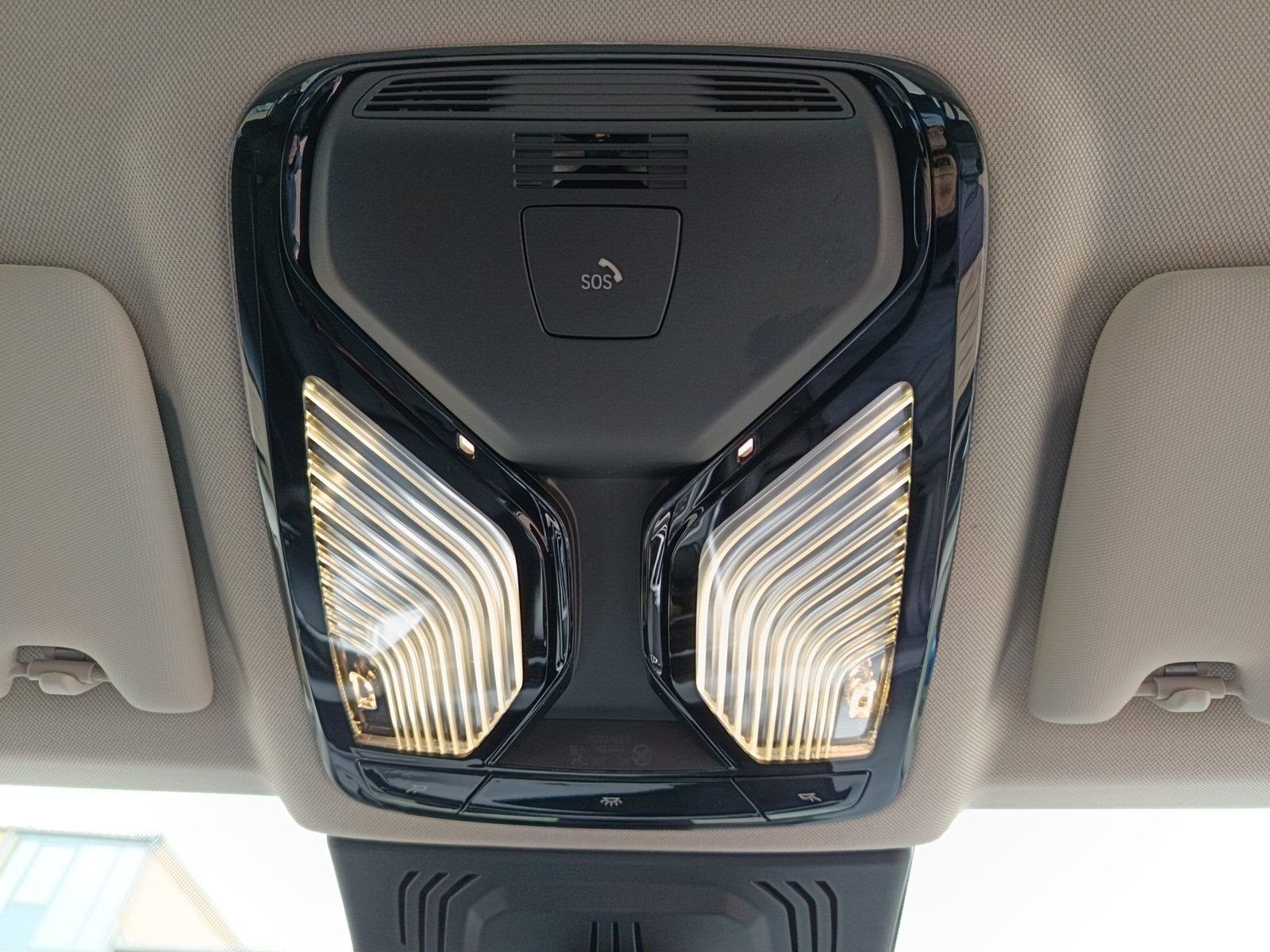 BMW 318i Touring+AHK+LEASING AB 369,-+LIVE COCKPIT P