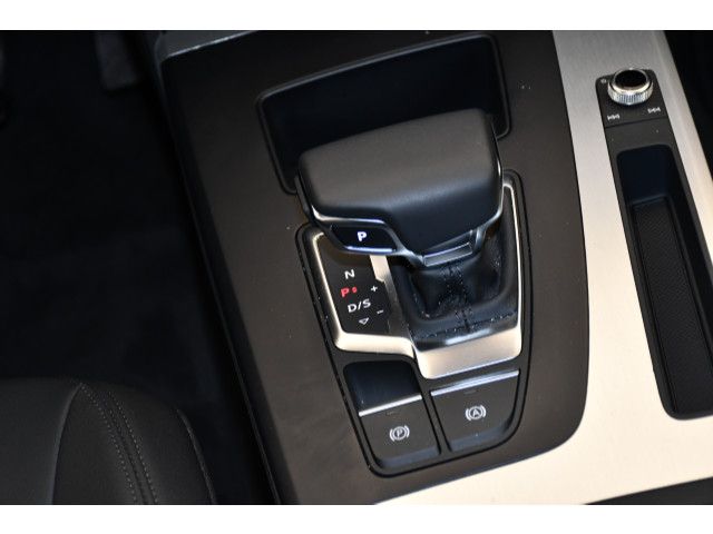 Audi Q5 50 TFSI e quattro S tronic S line Matrix/AHK/
